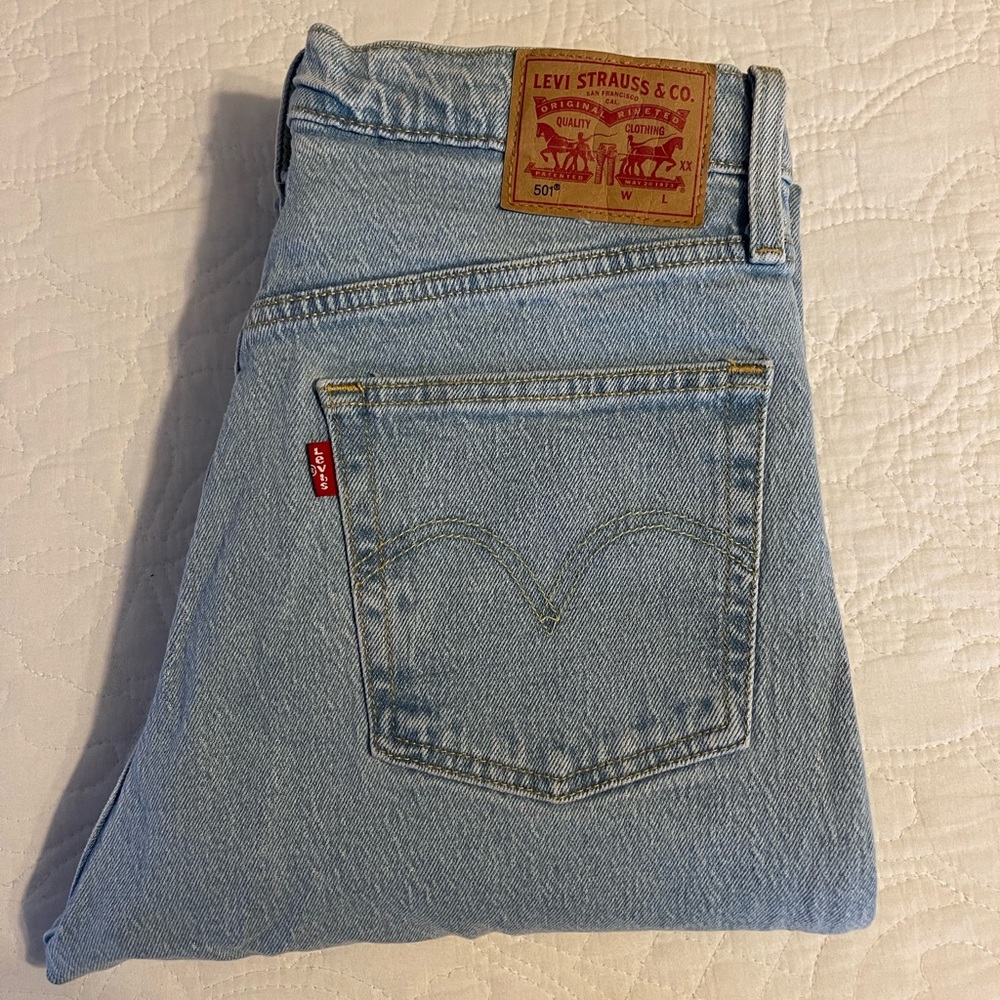 Women’s Levi’s 501 Jeans